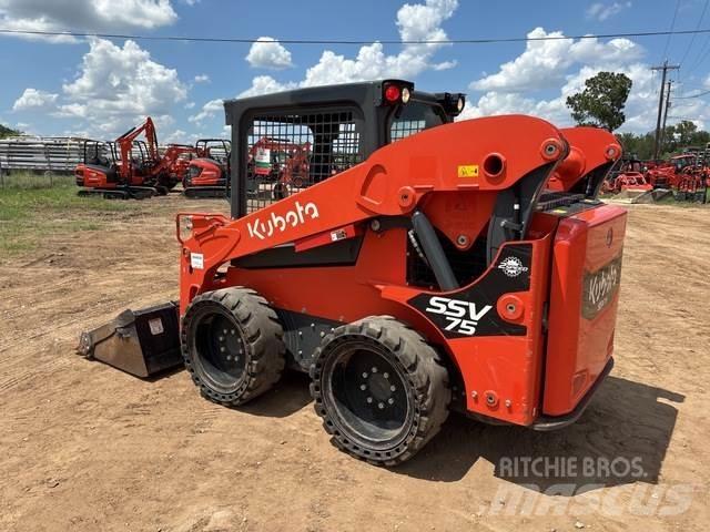 Kubota SSV75 Skid steer loaders