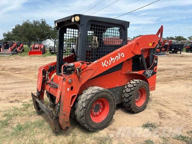 Kubota SSV75 Skid steer loaders
