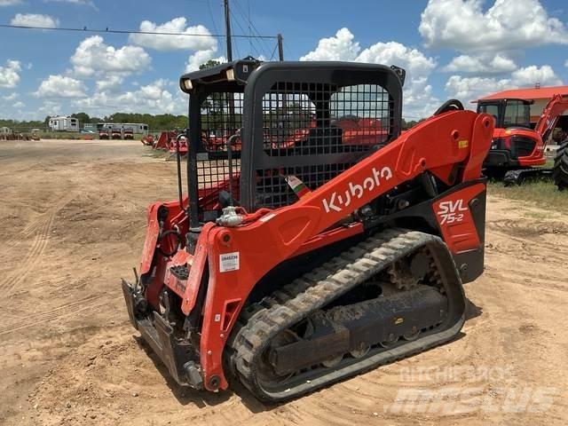 Kubota SVL75-2 Skid steer loaders