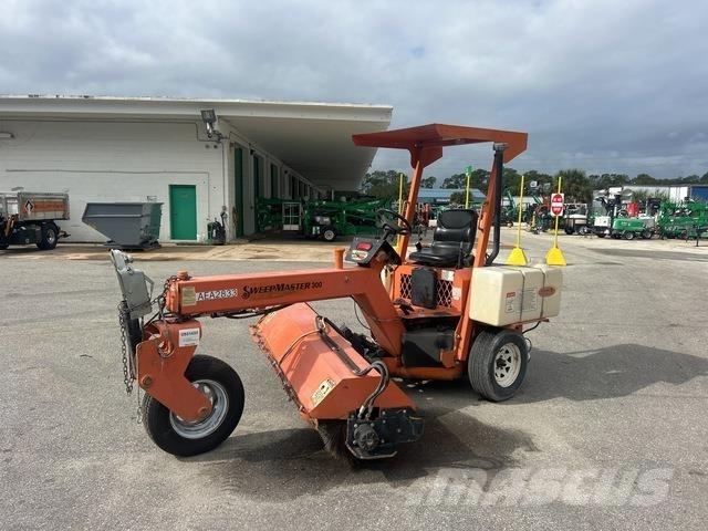 Lay-Mor SM300 Indoor sweepers