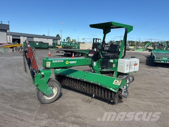 Lay-Mor SM300 Indoor sweepers