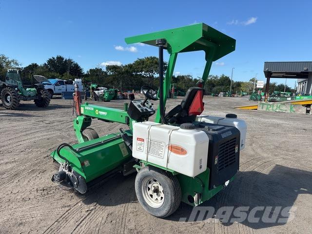Lay-Mor SM300 Indoor sweepers