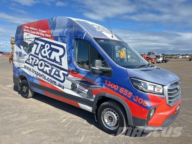 LDV Deliver 9 Panel vans