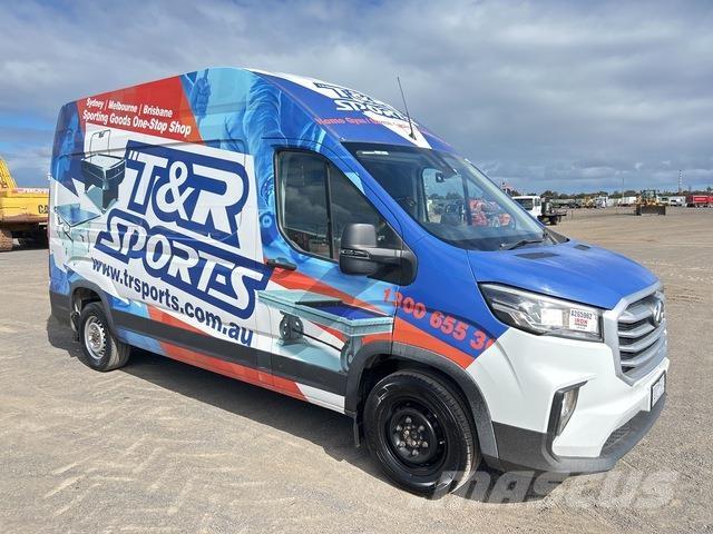 LDV Deliver 9 Panel vans