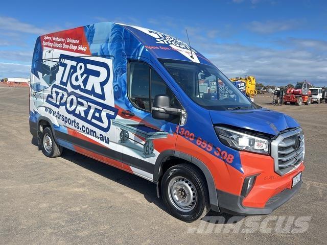 LDV Deliver 9 Panel vans