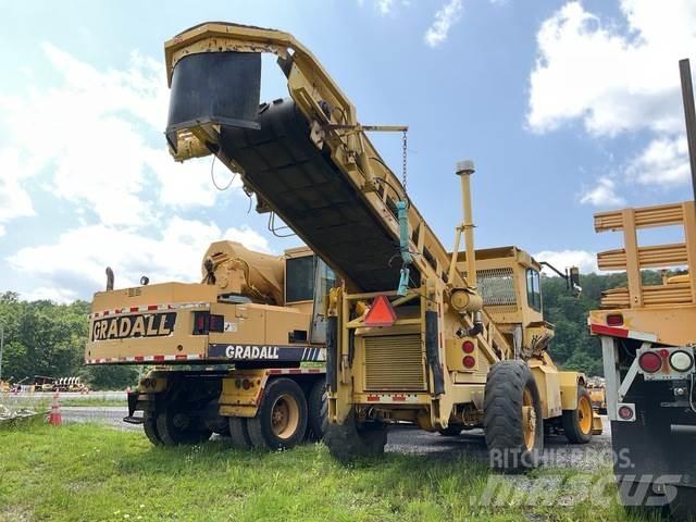 LeeBoy 3000 Conveyors