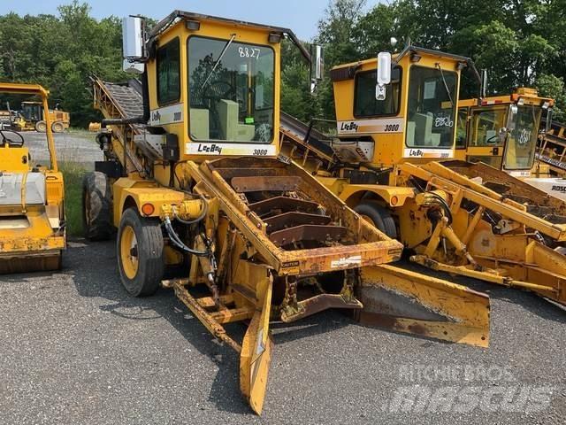LeeBoy 3000 Conveyors