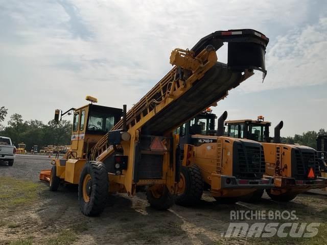 LeeBoy 3000 Conveyors