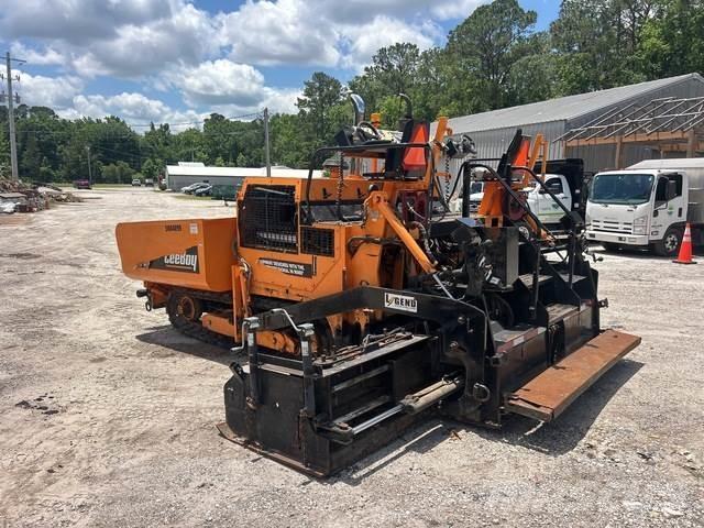 LeeBoy L8816 T Asphalt pavers