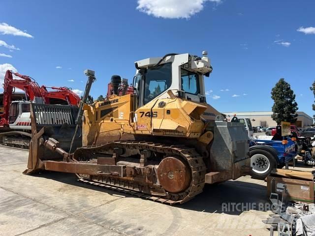 Liebherr 746 Crawler dozers