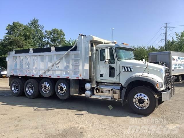 Mack  Tipper trucks