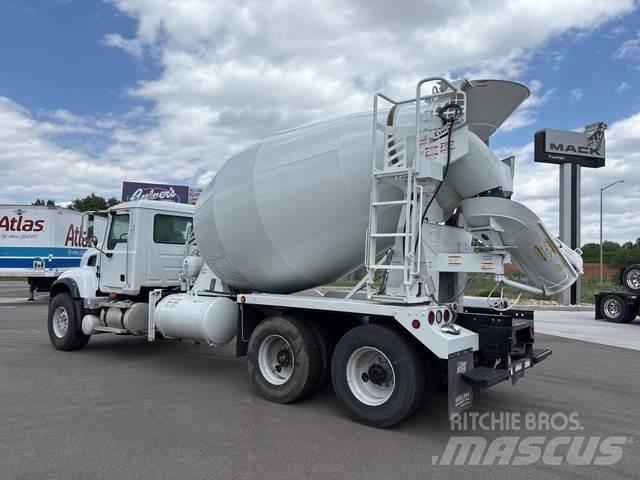 Mack  Other trucks