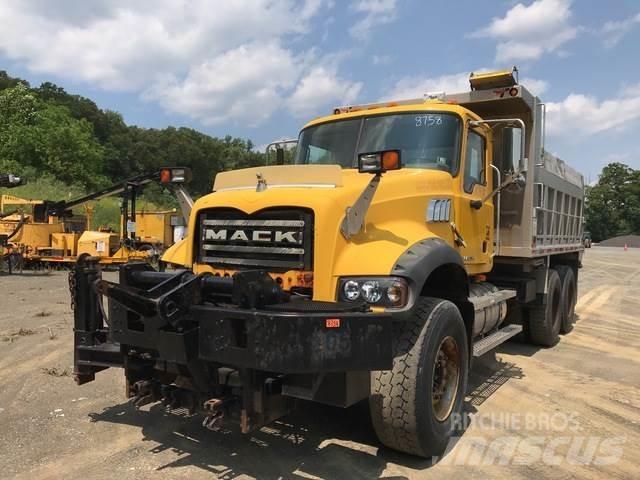 Mack 700 Snow blades and plows