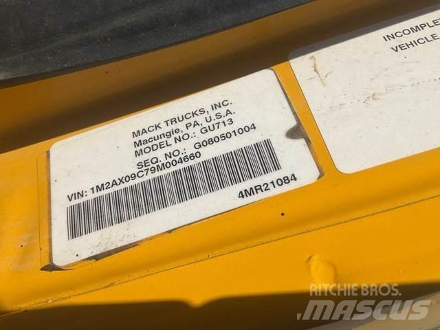 Mack 700 Snow blades and plows