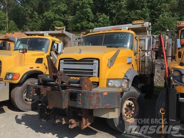Mack 700 Snow blades and plows