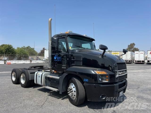 Mack AN64T Tractor Units