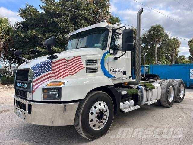 Mack AN64T Tractor Units