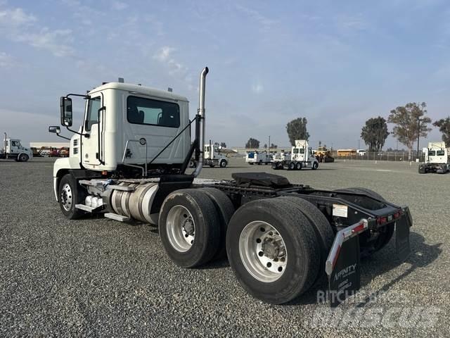 Mack Anthem Tractor Units