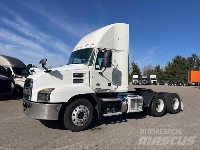 Mack Anthem Tractor Units