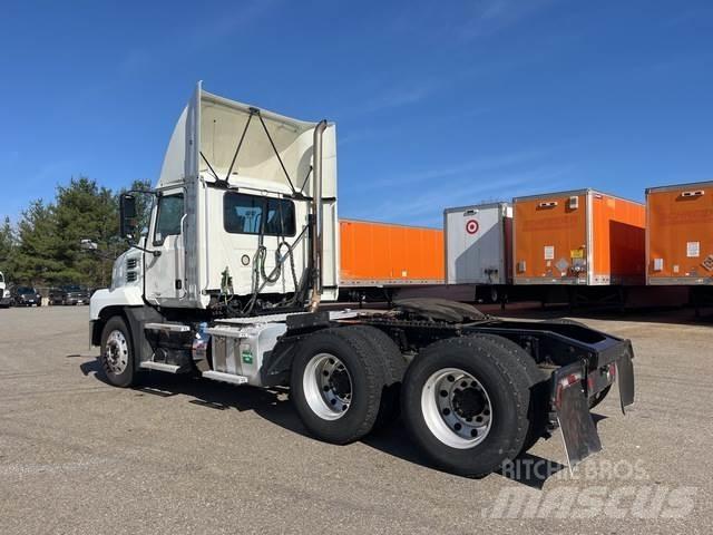 Mack Anthem Tractor Units