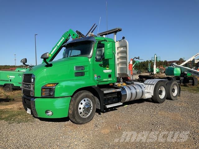 Mack Anthem Tractor Units