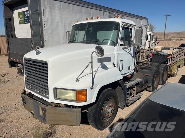 Mack CH613 Tractor Units