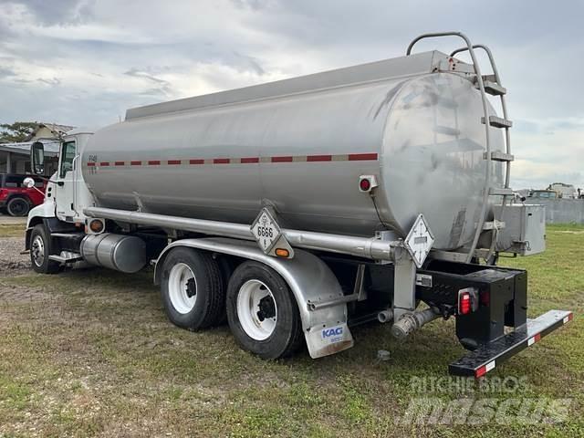 Mack CH613 Tanker trucks