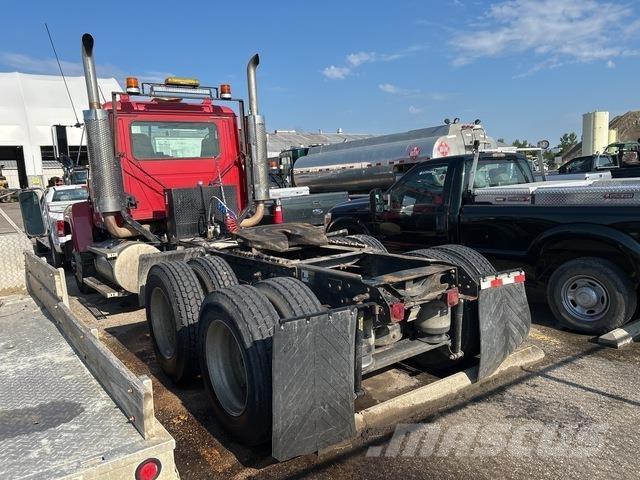 Mack CH613 Tractor Units