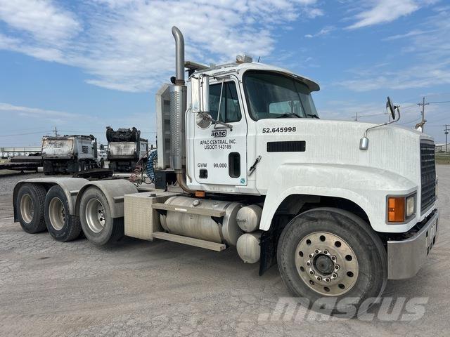 Mack CH613 Tractor Units
