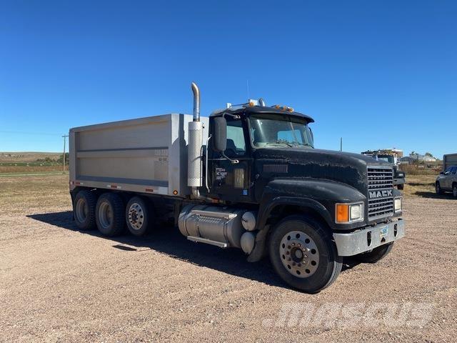 Mack CHN613 Tipper trucks