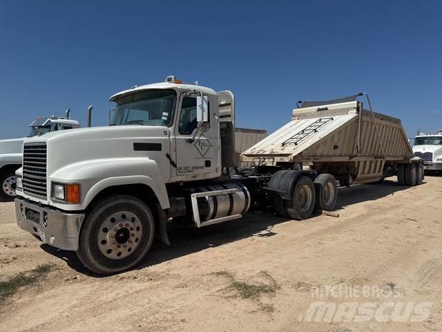 Mack CHU600 Tractor Units
