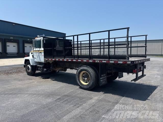 Mack CS300P Flatbed / Dropside trucks