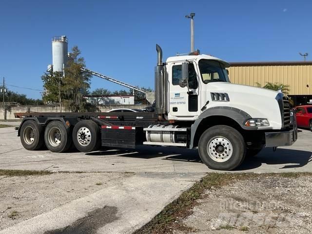 Mack CT713 Skip loader trucks