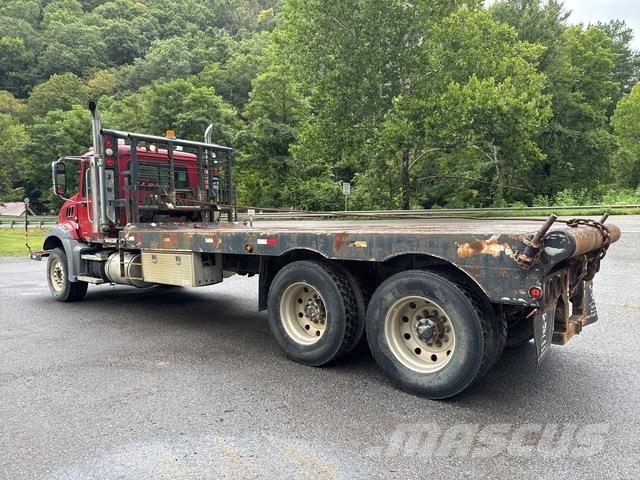 Mack CT713 Recovery vehicles