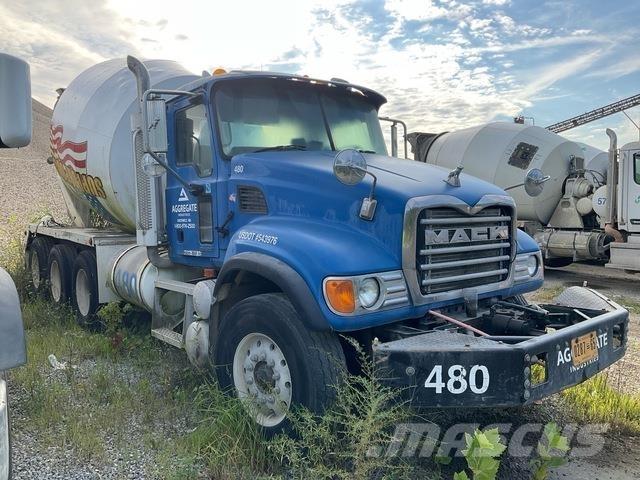 Mack CV713 Other trucks