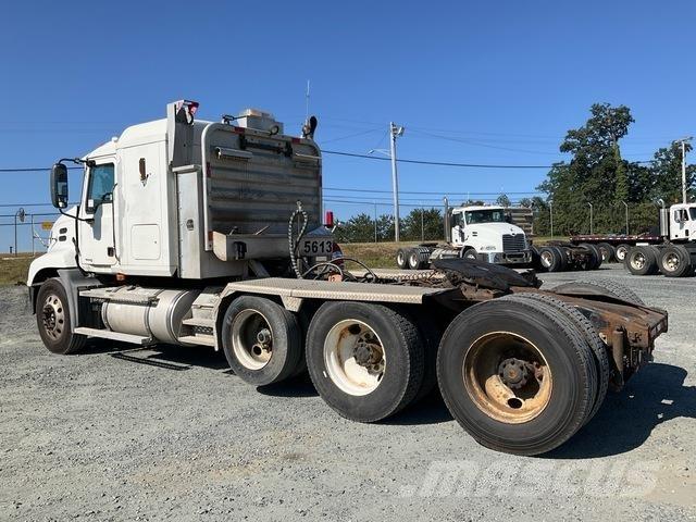 Mack CXN613 Tractor Units