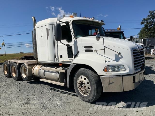 Mack CXN613 Tractor Units