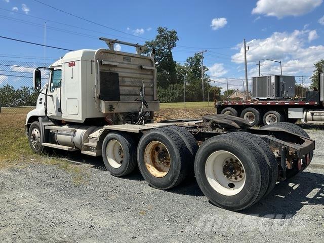 Mack CXN613 Tractor Units