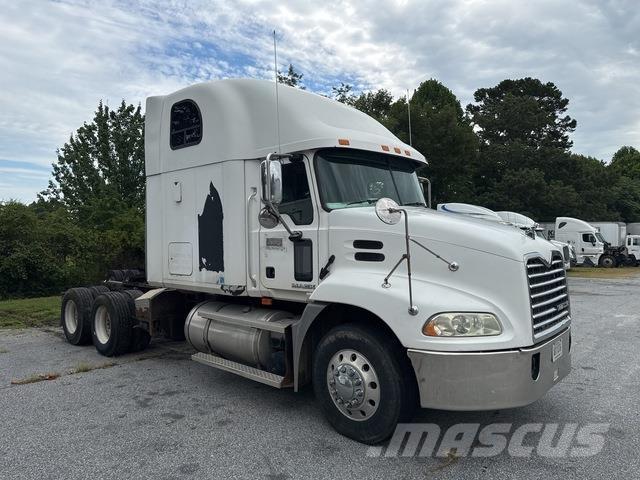 Mack CXP613 Tractor Units