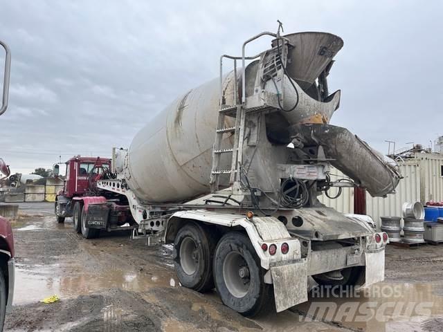 Mack CXU613 Tractor Units
