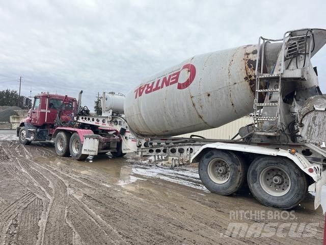 Mack CXU613 Tractor Units