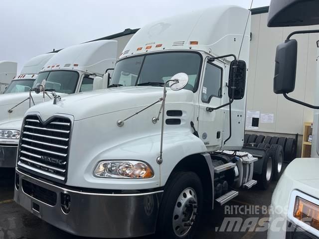 Mack CXU613 Tractor Units