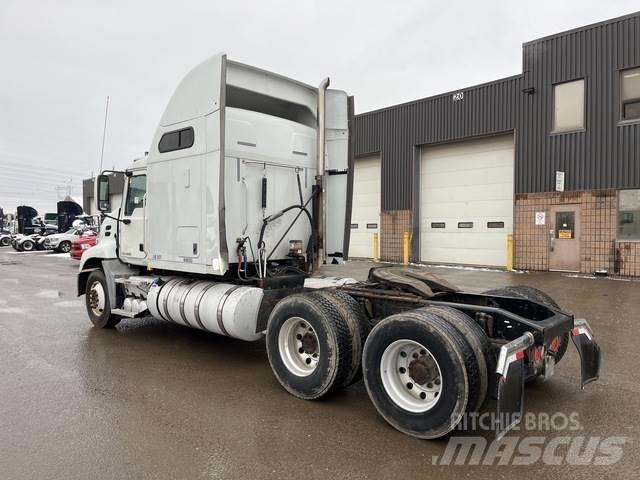 Mack CXU613 Tractor Units