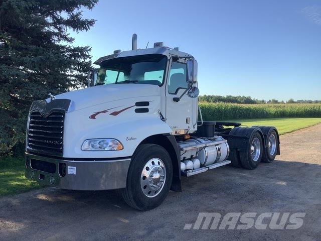 Mack CXU613 Tractor Units