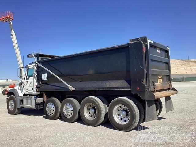Mack GR104F Tipper trucks