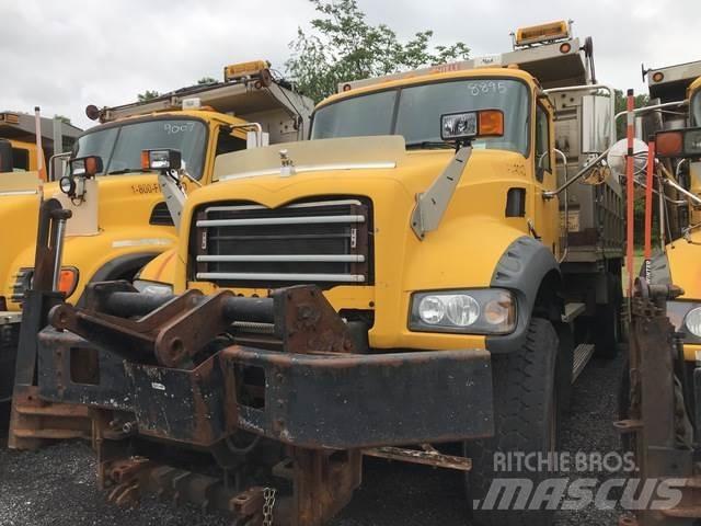 Mack GU713 Tipper trucks