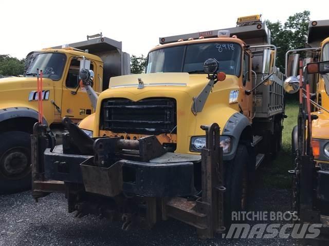 Mack GU713 Tipper trucks