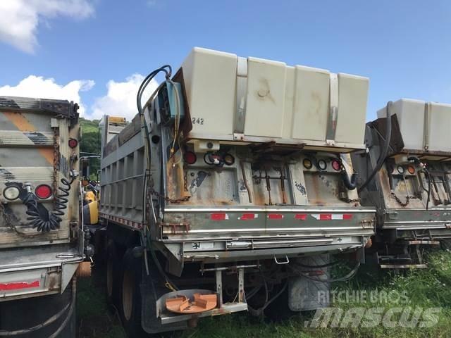 Mack GU713 Tipper trucks