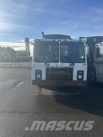 Mack LE613 Waste trucks