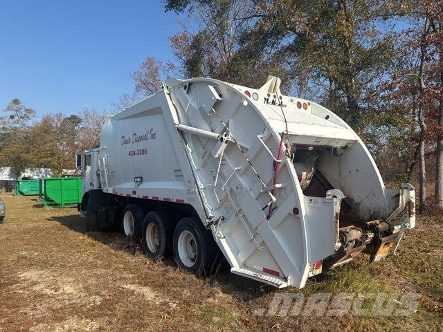 Mack MR688S Waste trucks